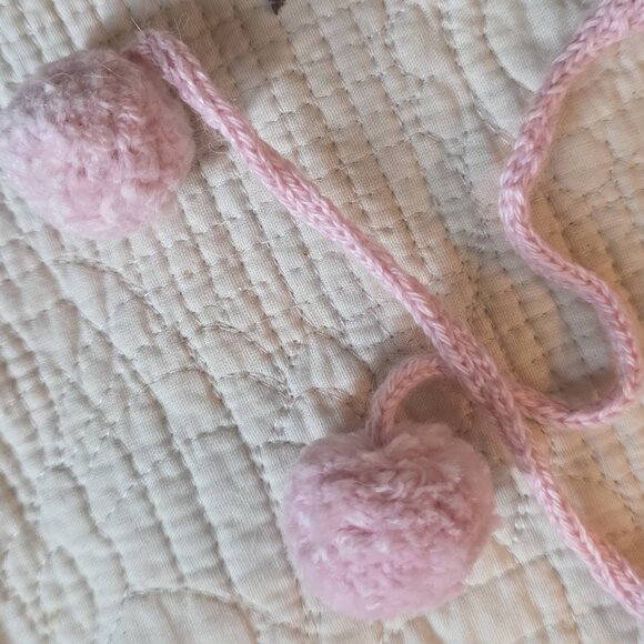Toddler Alpaca Chuyo Hats โ Embroidered with Pompoms โ Pink & White โ Perfect fo - Picture 5 of 8